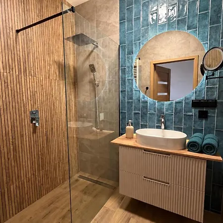 Lazurowy Prestige Z Basenem150 M Od Plazy
